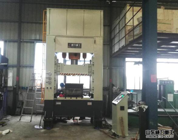 <b>200噸框架式液壓機(jī)</b>