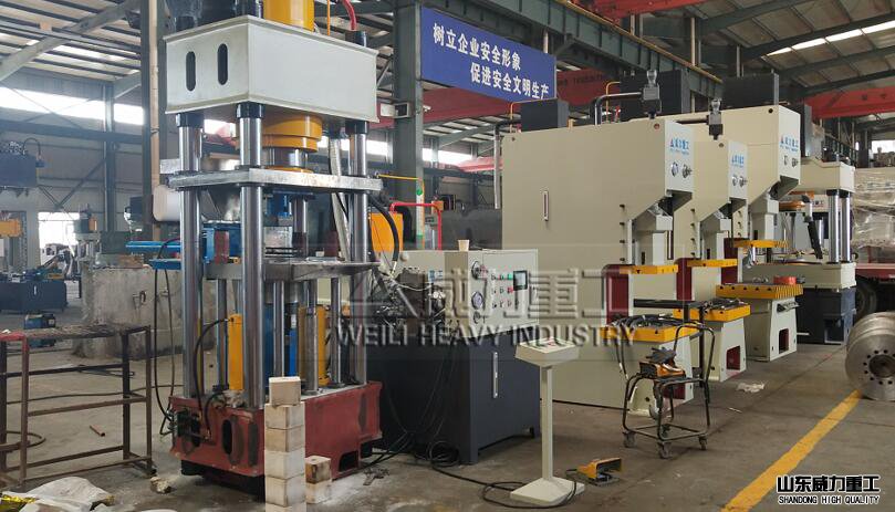 200噸鹽磚成型液壓機(jī)