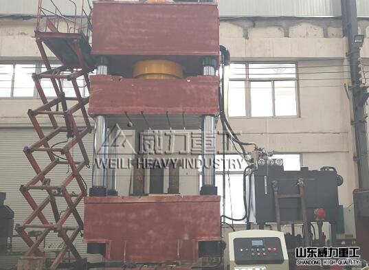 800噸舔鹽磚液壓機(jī)