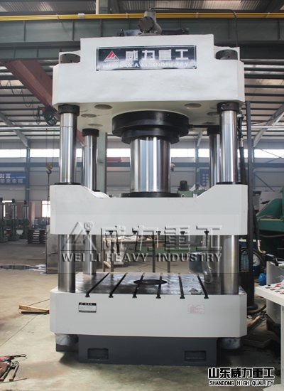 500噸液壓機(jī)車(chē)間