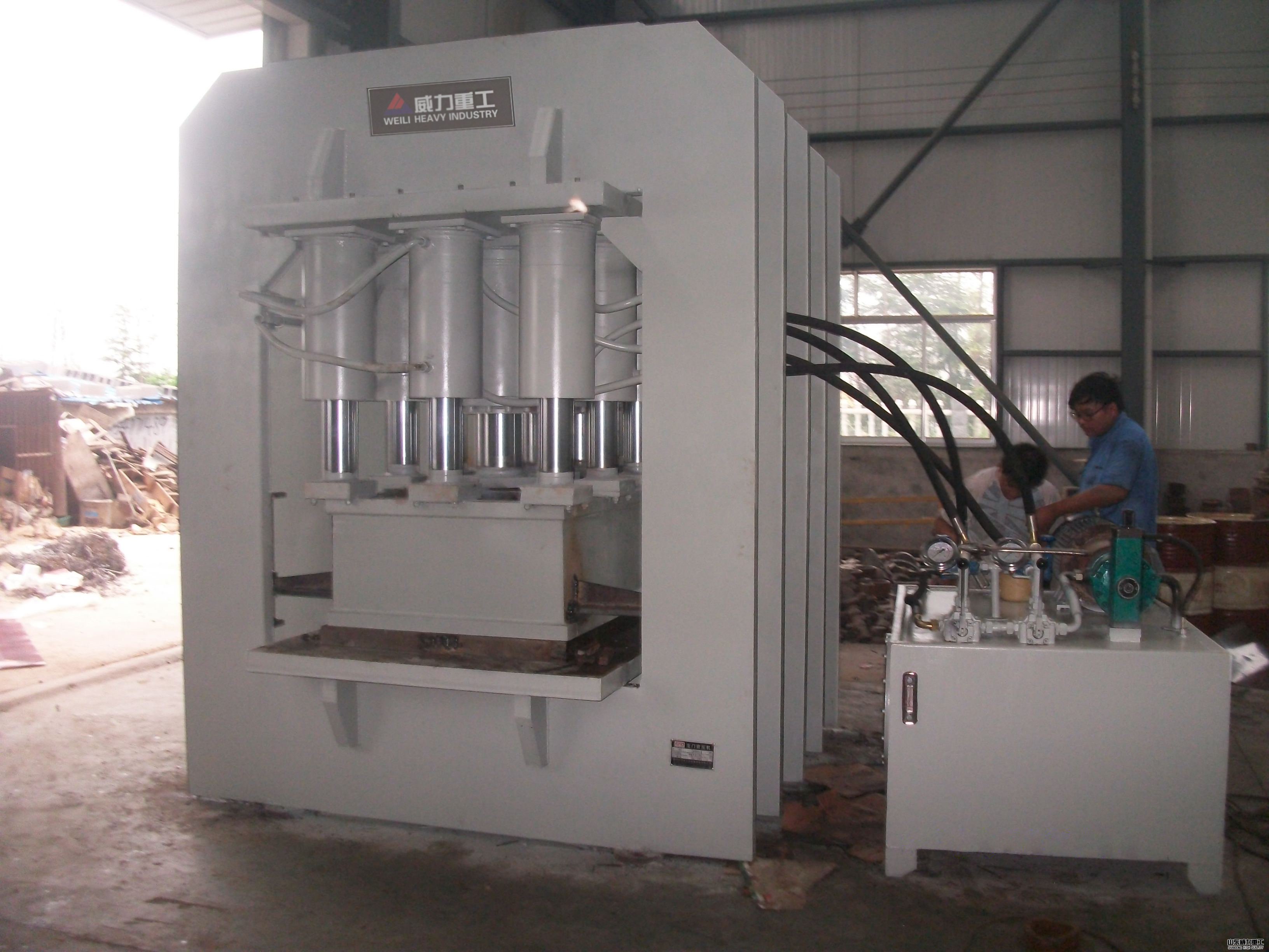 315噸門板壓花液壓機