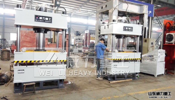 魚餌液壓機(jī)，