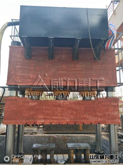 2000噸液壓機車間