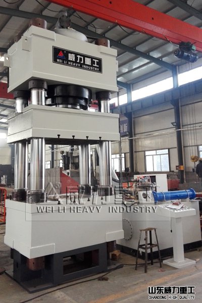 1000噸液壓機車間