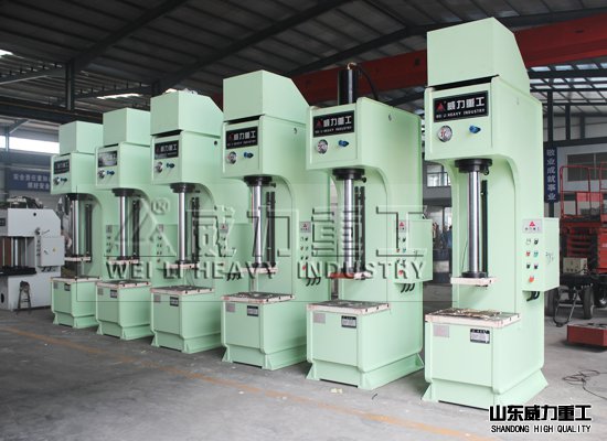 63噸單臂液壓機(jī)1