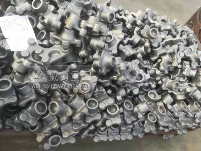 500噸液壓機(jī)加工萬(wàn)向節(jié)成品