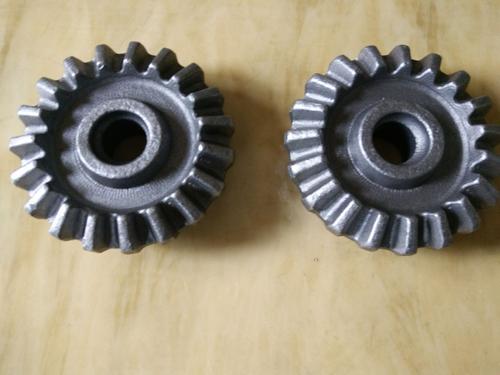 500噸液壓機加工齒輪鍛件成品