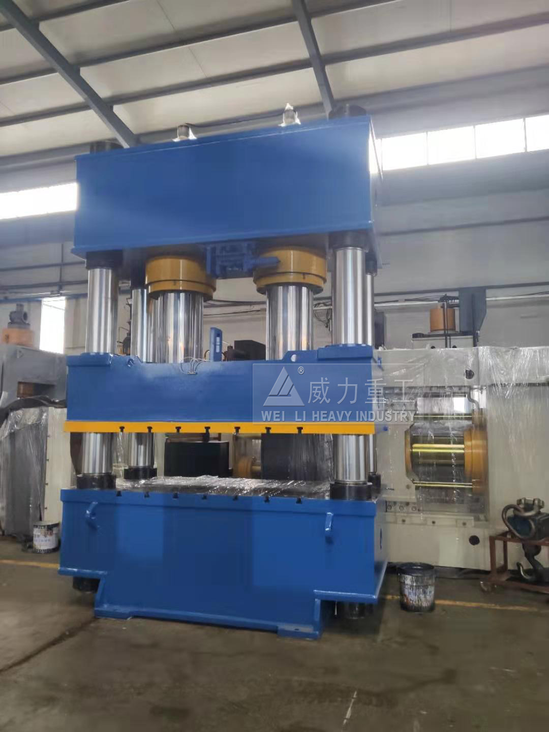 山東威力重工800噸四柱液壓機(jī)