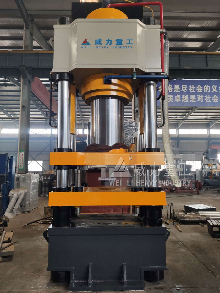 630噸四梁四柱液壓機