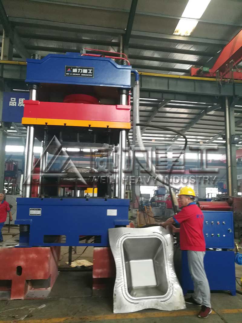 拉伸灰斗車專用四柱液壓機(jī)