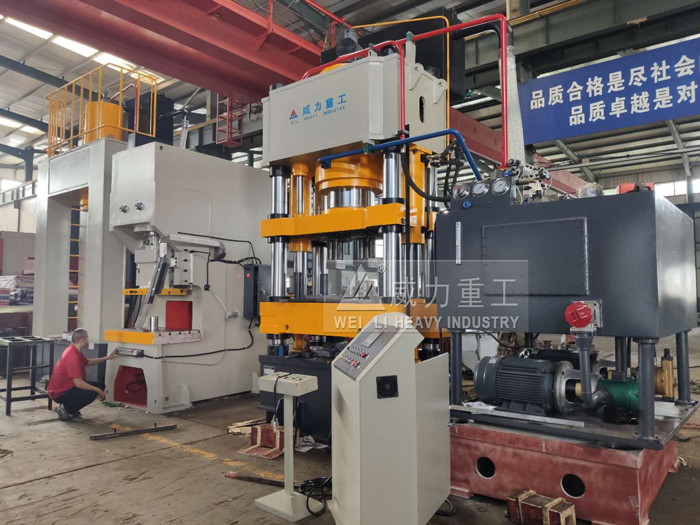 石墨粉壓塊液壓機生產(chǎn)廠家