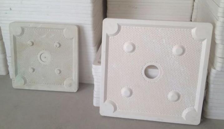 復(fù)合濾板成型液壓機(jī)壓制成品