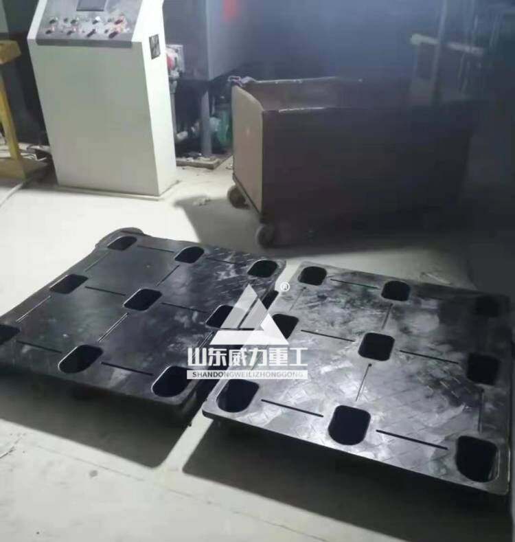 四柱液壓機(jī)模壓塑料托盤