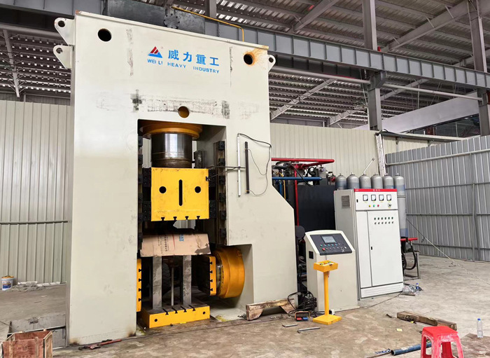 1200噸多向鍛造液壓機