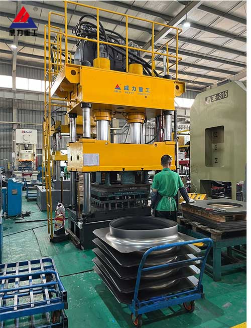 拉伸液壓機(jī)